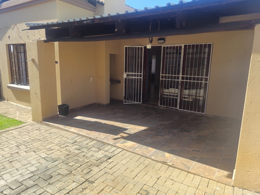 3 Bedroom Property for Sale in Waterval East North West
